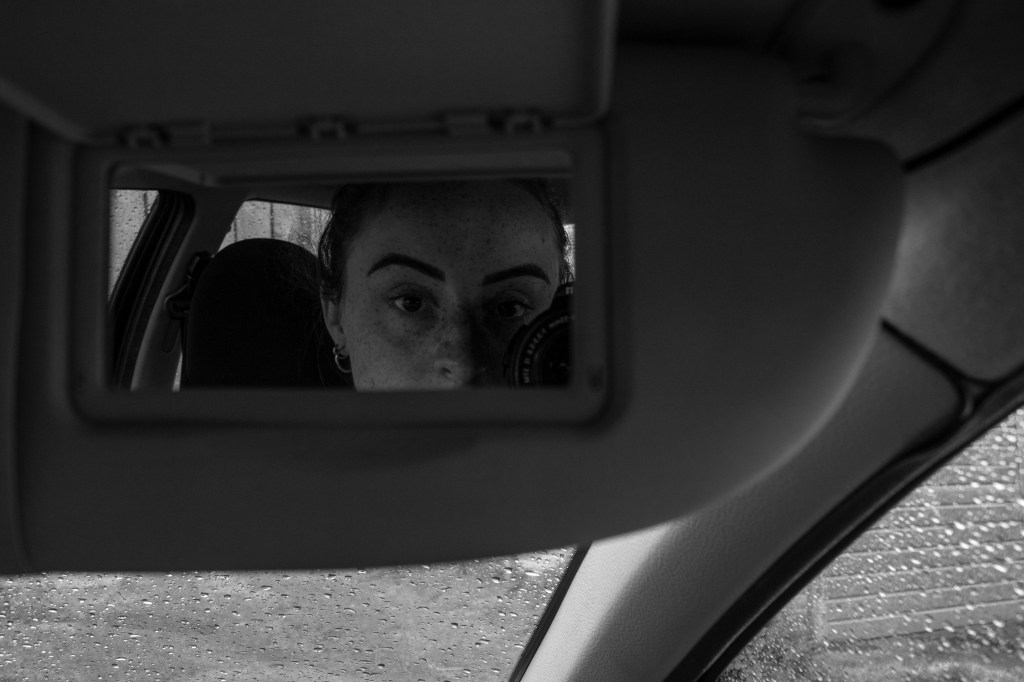 This image has an empty alt attribute; its file name is f-1.jpg